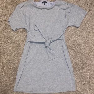 Express dress with waist tie